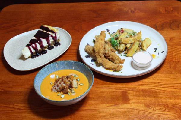 Meniu Pranz(Supa Crema de Legume 200g, Crispy Curcan cu Cartofi Aromatizati 300g, Cheesecake 100g)